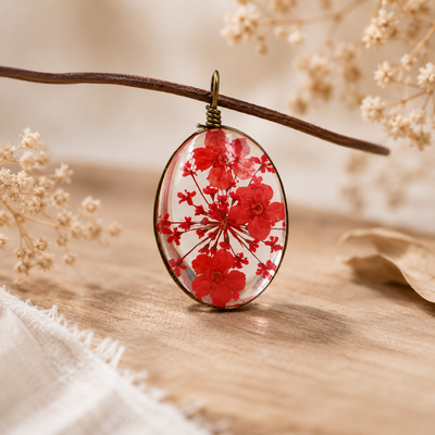 Collier Fleur Séchée Sous Verre – Bijou Naturel Bohème & Élégant