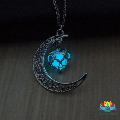 Pendentif Clair de Lune brillant dans la nuit
